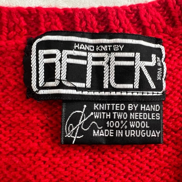 Rare Vintage BEREK 100% Wool Holiday Knitted
Christmas Sweater Vest Size Medium - Picture 10 of 14
